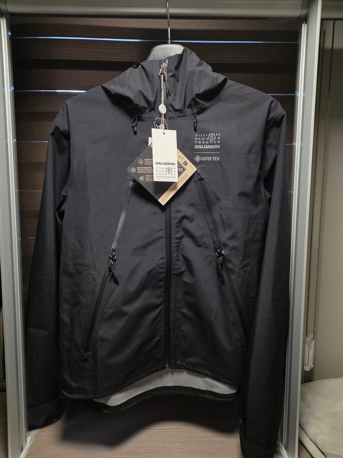 메종 마르지엘라 x 살로몬 고어텍스 바람막이 M 상품이미지1