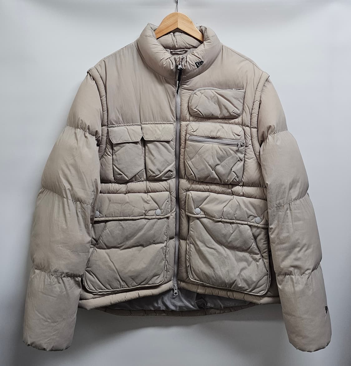뉴에라 베이지 포켓 패딩 점퍼 100 조끼분리가능 상품이미지1