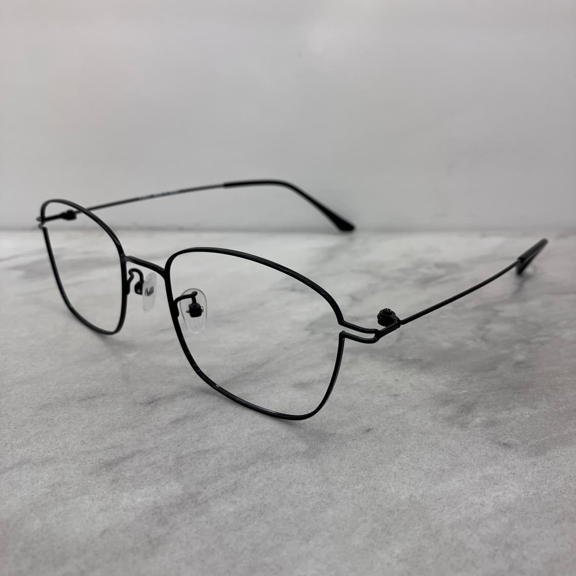 C55 PBL 블랙 소프트 스퀘어 역산각 메탈테 안경 상품이미지7