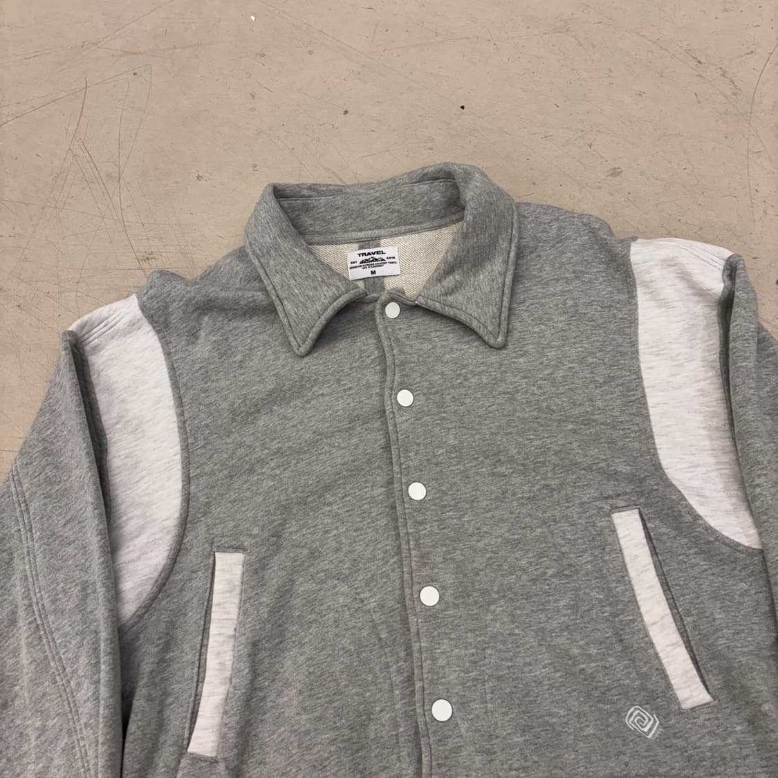 트래블 그레이 코튼 바시티 자켓 상품이미지2