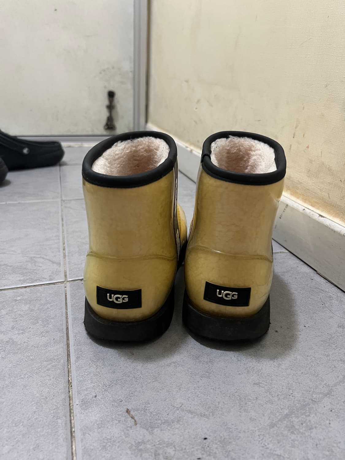 미국 정품 UGG 어그 클리어 미니 부츠 245 상품이미지3