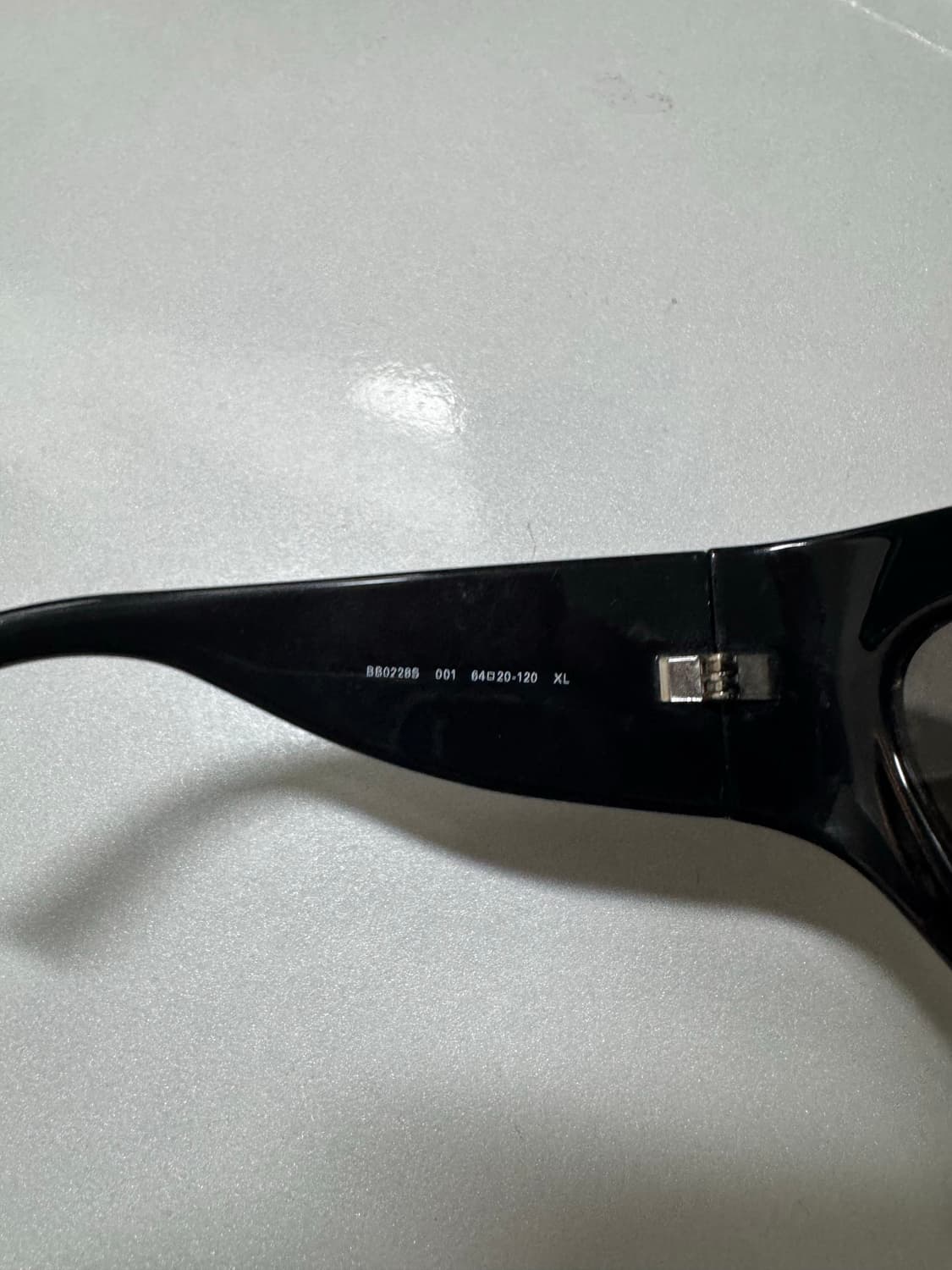 발렌시아가 랩-D 프레임 선글라스 블랙 상품이미지5