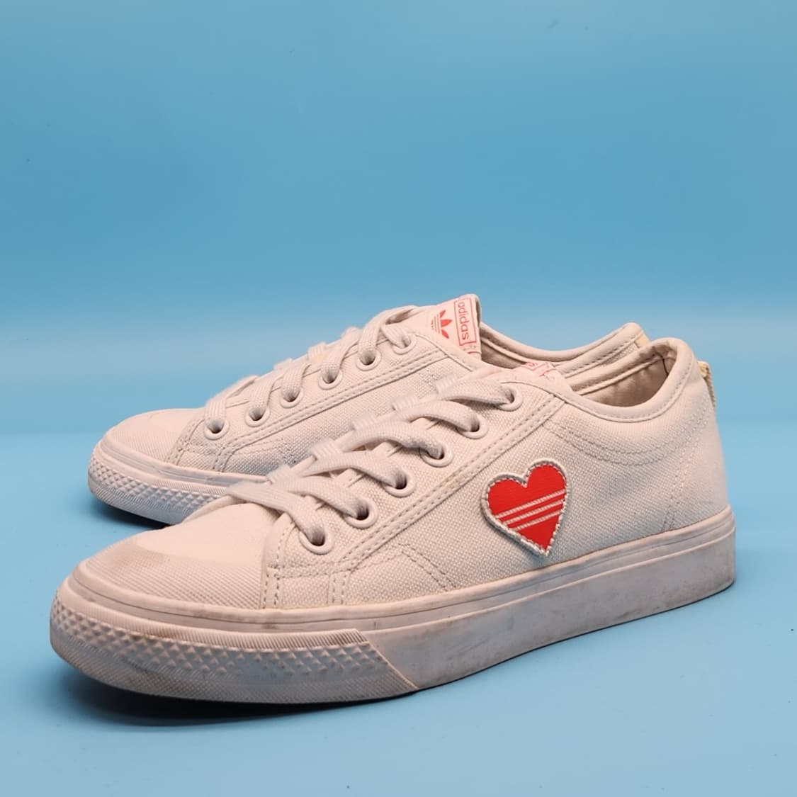 ooo 아디다스 트레포일 하트 여성스니커즈 240 상품이미지1