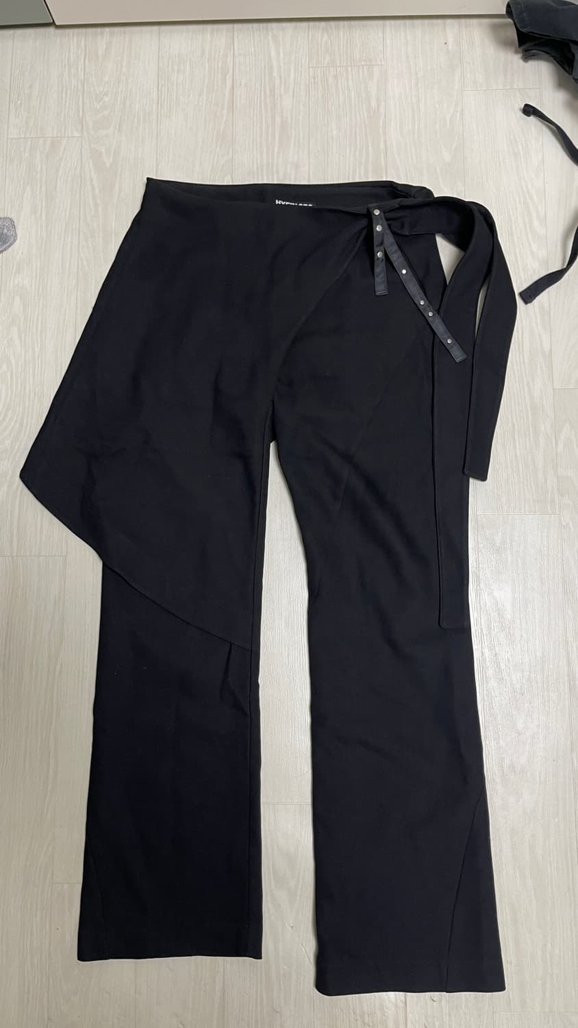 Hyein seo wrap pants 혜인서 랩팬츠 블랙 3 상품이미지1