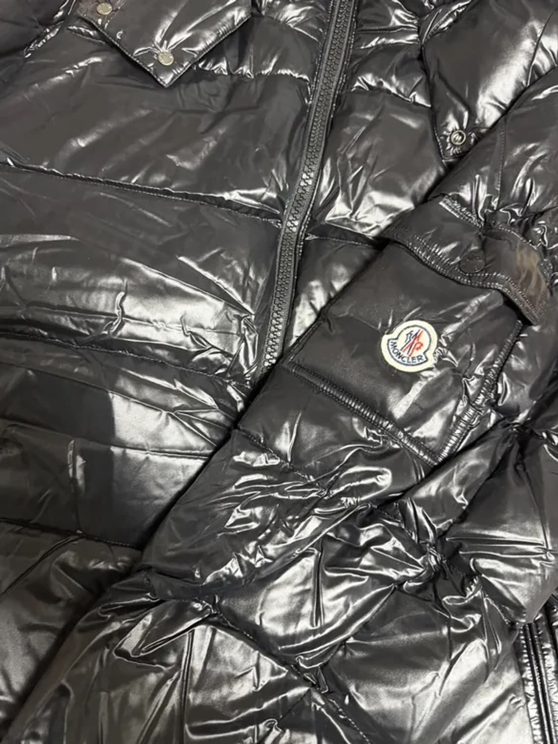 몽클레르 마야 후드 쇼트 다운 자켓 블랙  상품이미지3