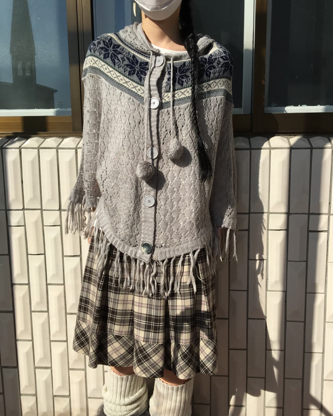 Pom pom snow pattern fringe hood cape 상품이미지1