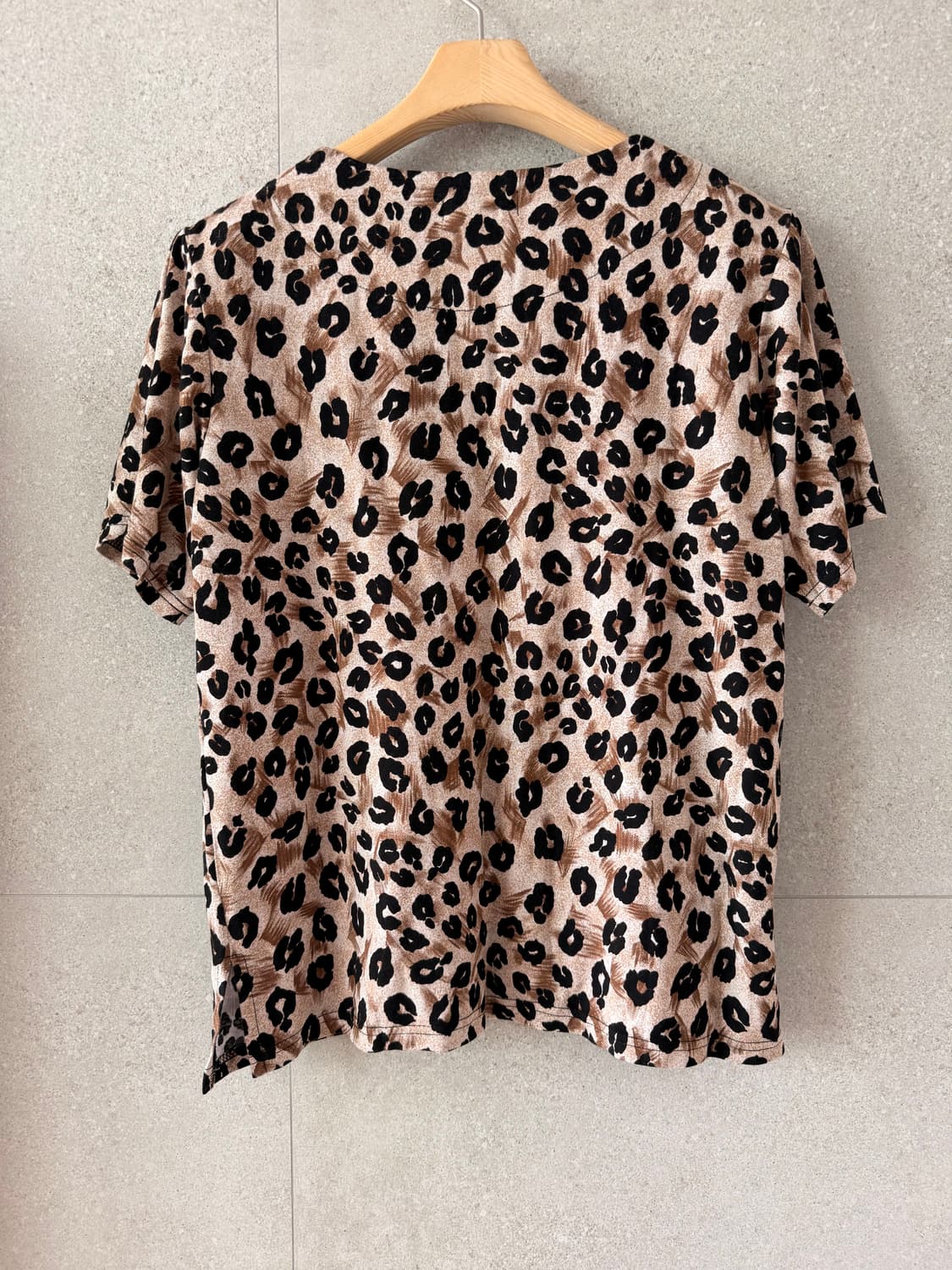 여성 레오파드 반팔 티셔츠 상품이미지3