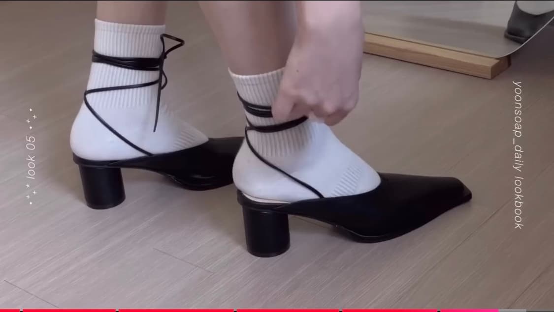 에이블리 윤비누 스트랩 미들힐 뮬 상품이미지1