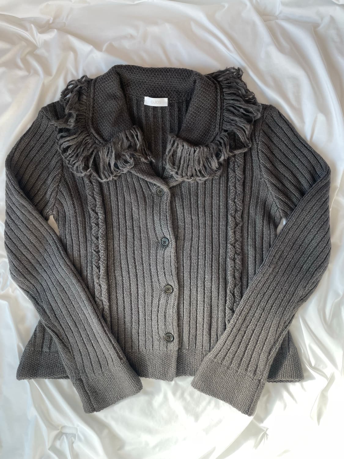 오호스 Tassel Collar Knit Cardigan 상품이미지4