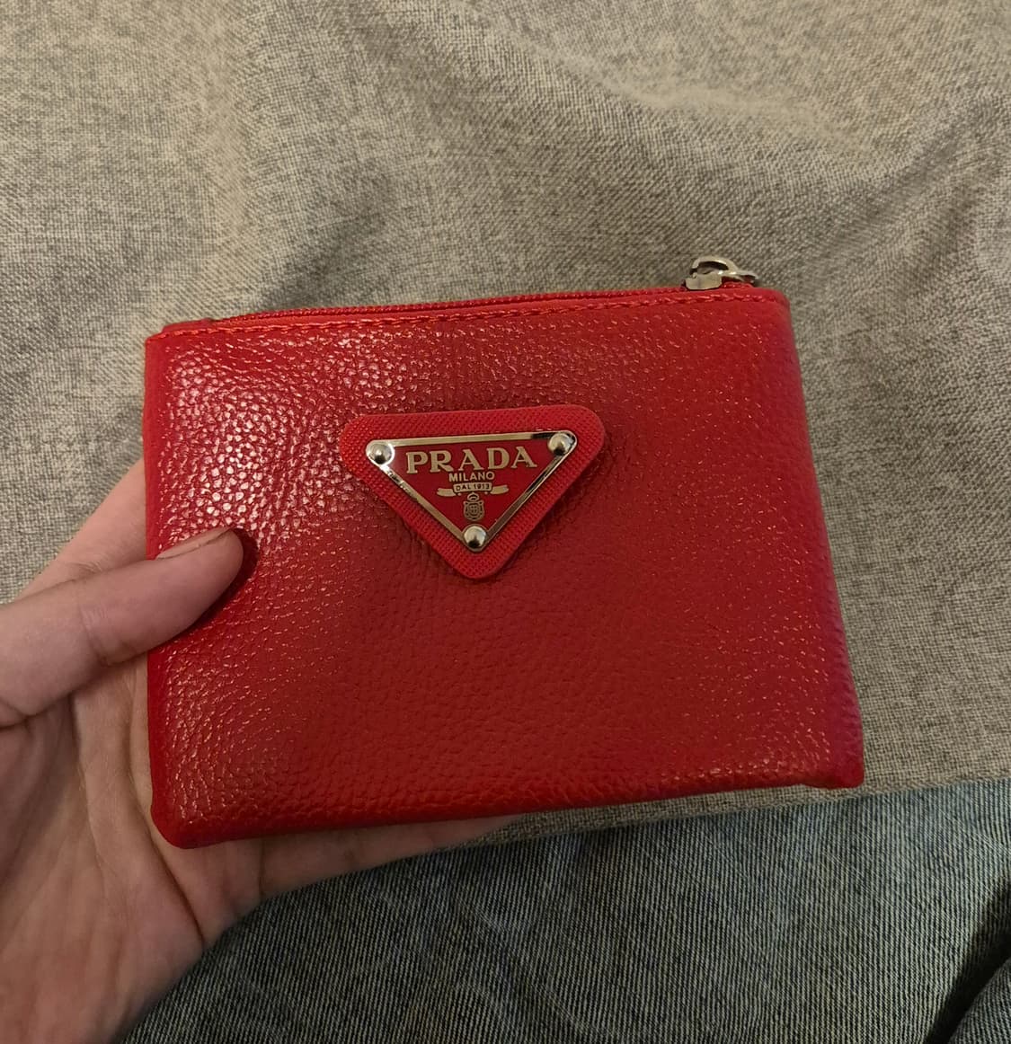 프라다 리폼 가죽 파우치 상품이미지1