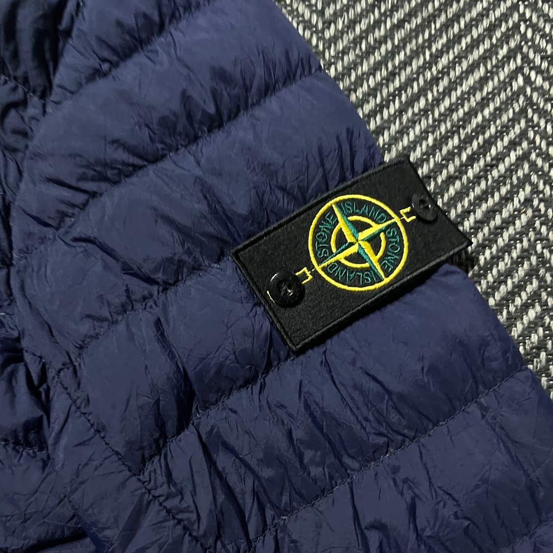 STONE ISLAND 스톤아일랜드 경량 패딩 상품이미지5