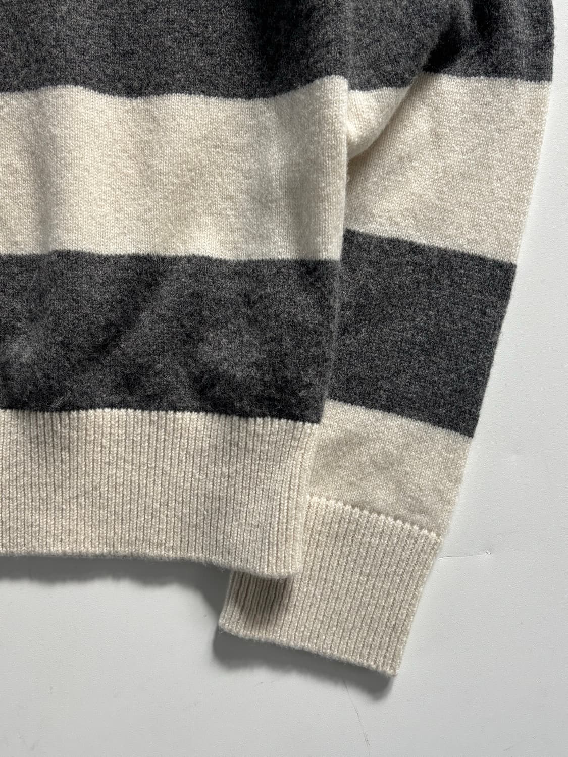 Moncler 몽클레어 스트라이프 울 터틀넥 니트  상품이미지4