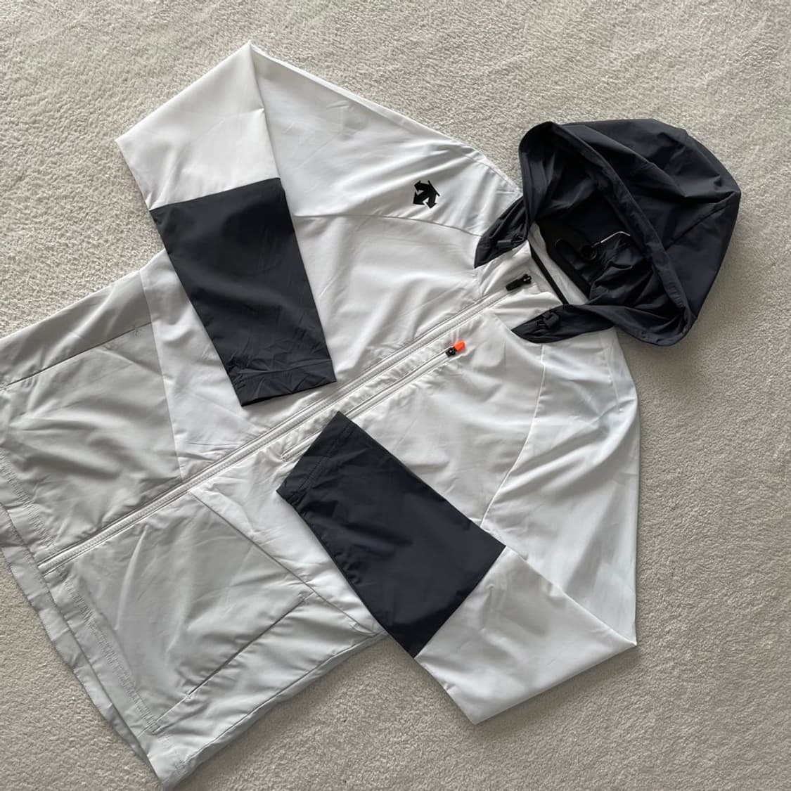 XL 데상트 듀얼리스 바람막이 105 상품이미지3