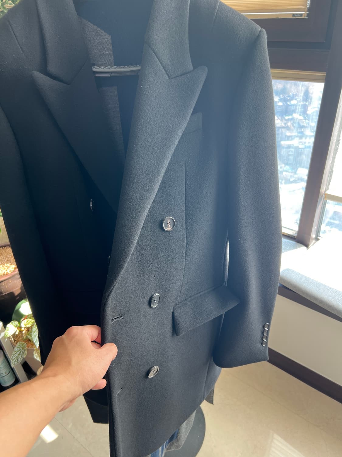 준지 16FW 컬렉션 코트 블랙 50 사이즈 (머플러 디테일) 상품이미지4