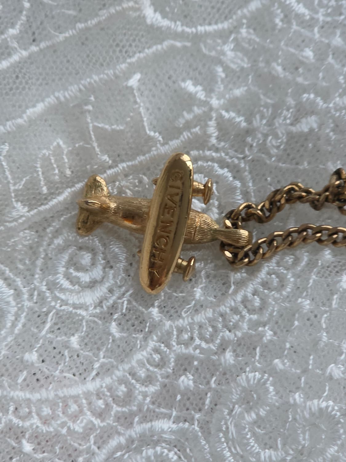 지방시 금장 Givenchy 로고 비행기 목걸이 상품이미지8