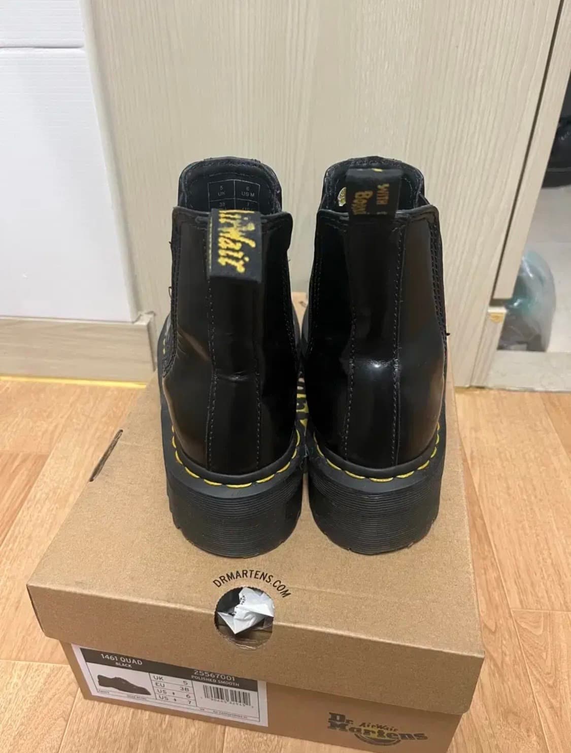 닥터마틴 첼시부츠 2976 쿼드 240사이즈(38) 상품이미지4