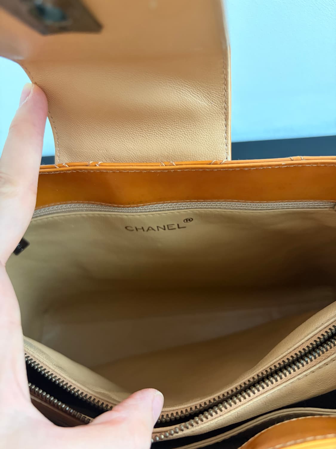 샤넬 숄더백 오렌지 에나멜 퀼팅 상품이미지8