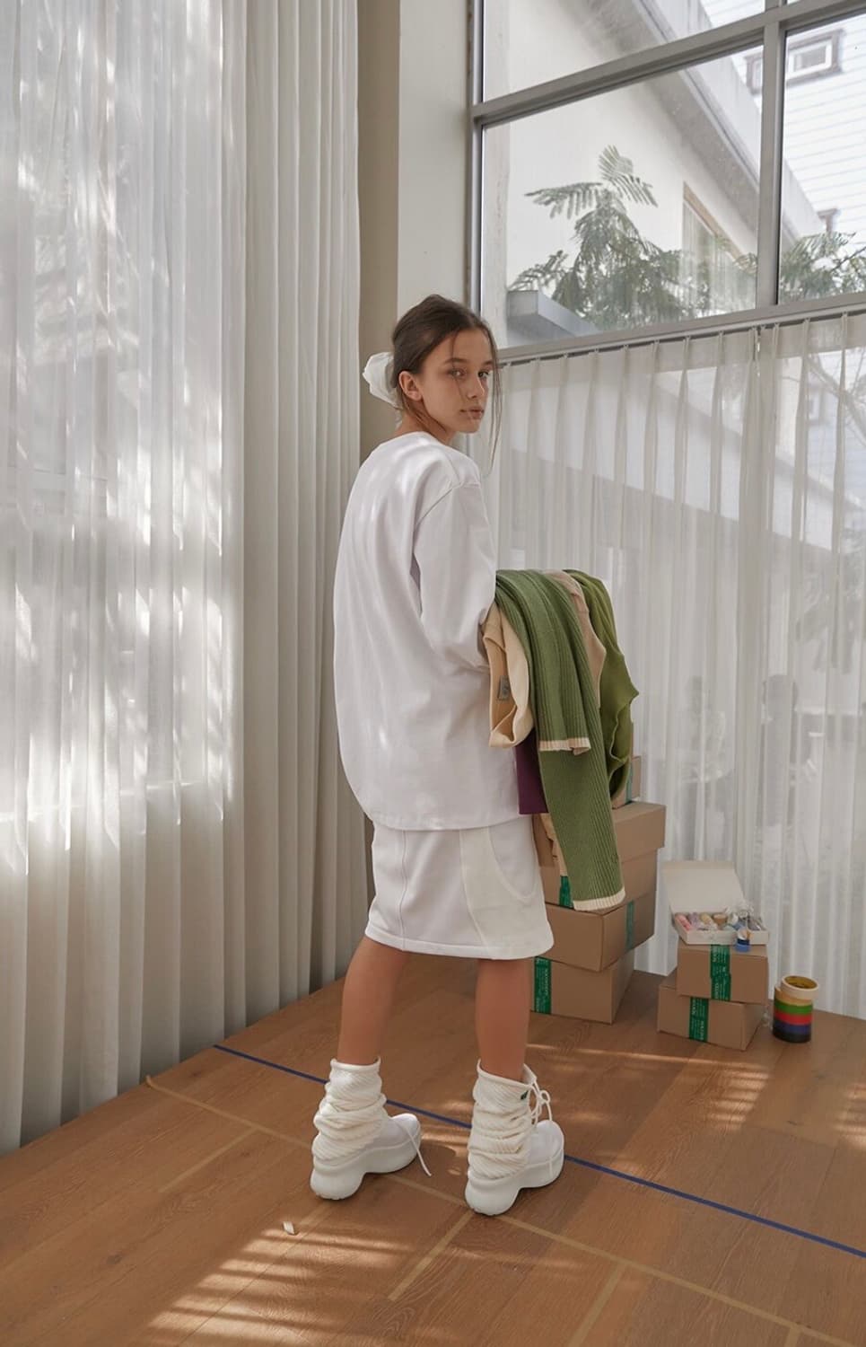 노컨텐츠 져지 미디 스커트 화이트 스포티 상품이미지1