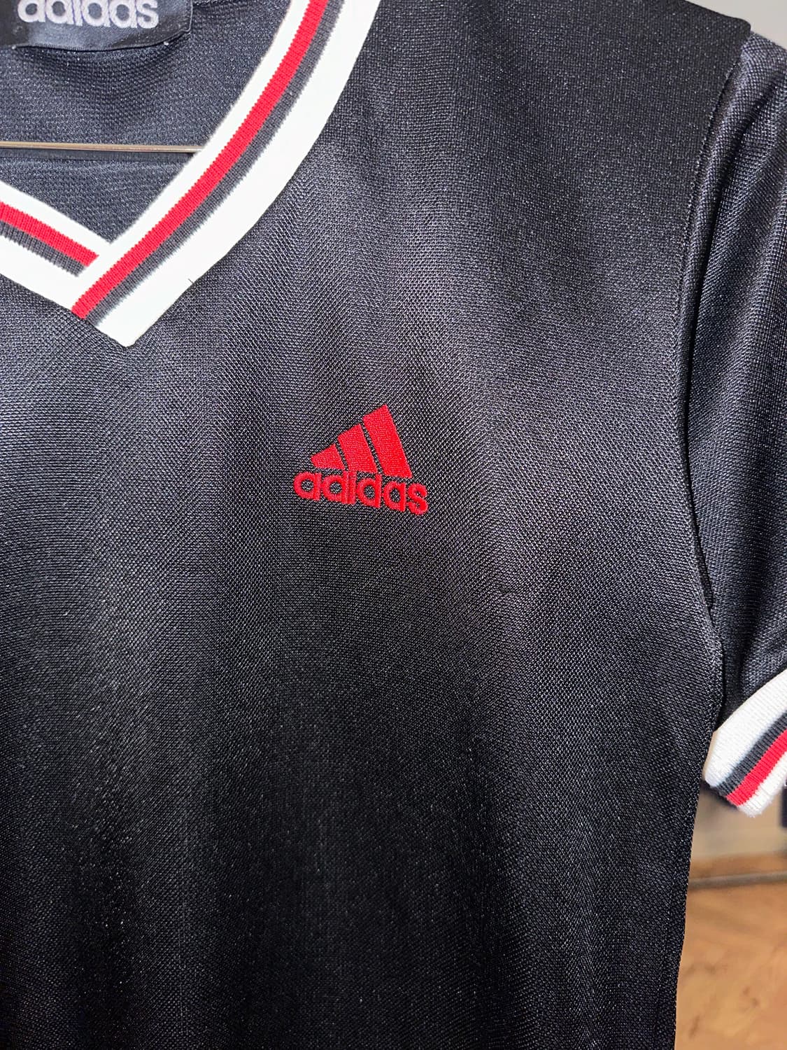 ADIDAS sportive line point V-T 상품이미지3