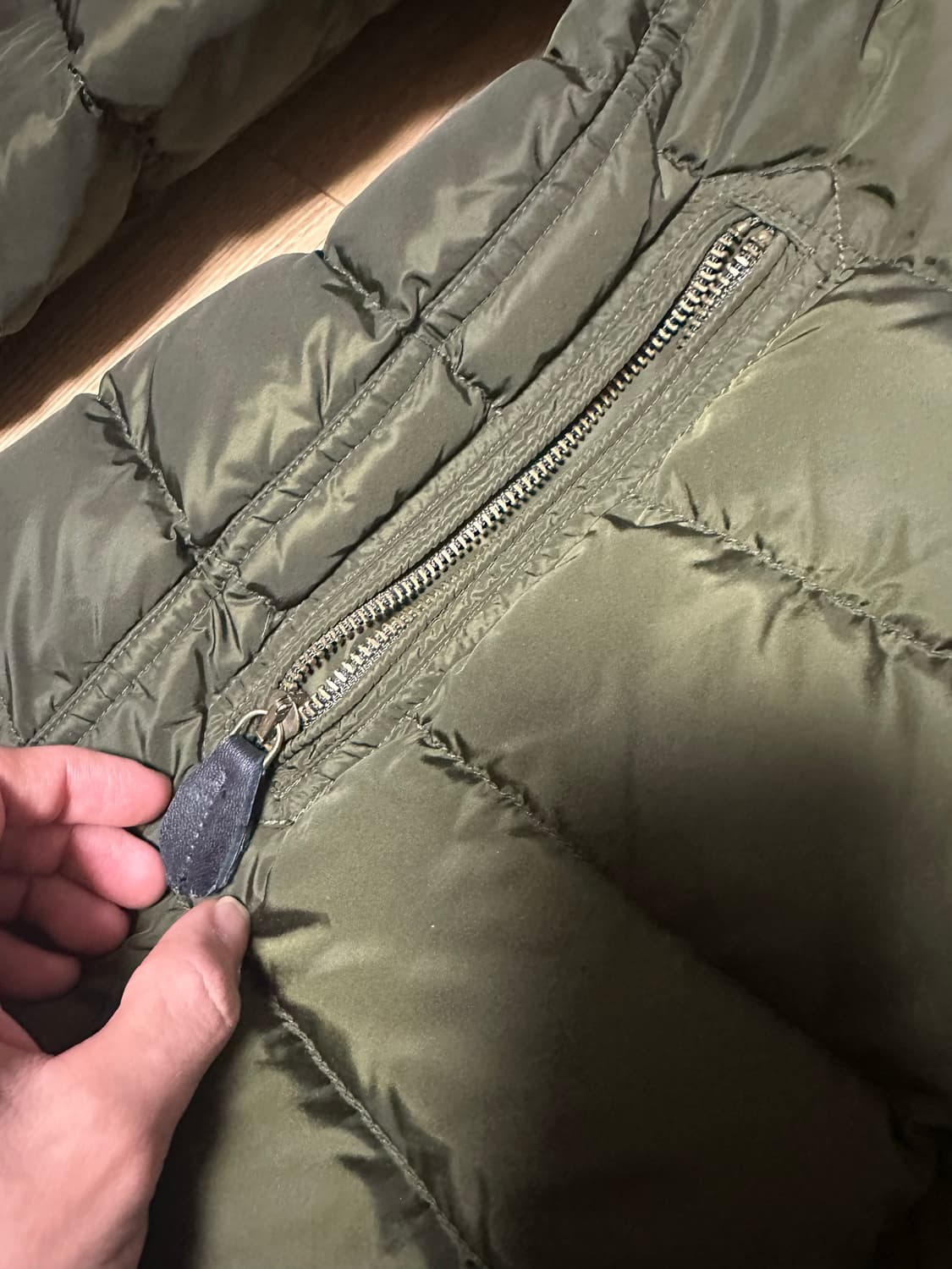 버버리 브릿 여성 롱패딩 카키  상품이미지7