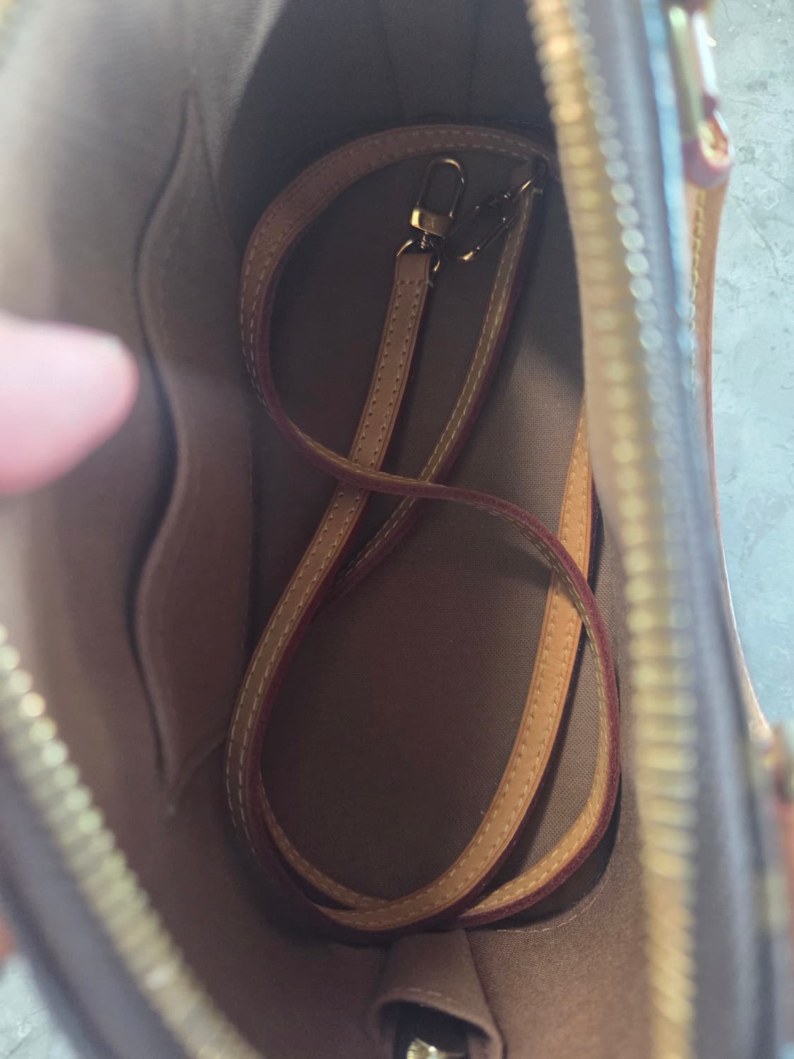 루이비통 알마 BB 모노그램(키링 포함 시 150) 상품이미지6