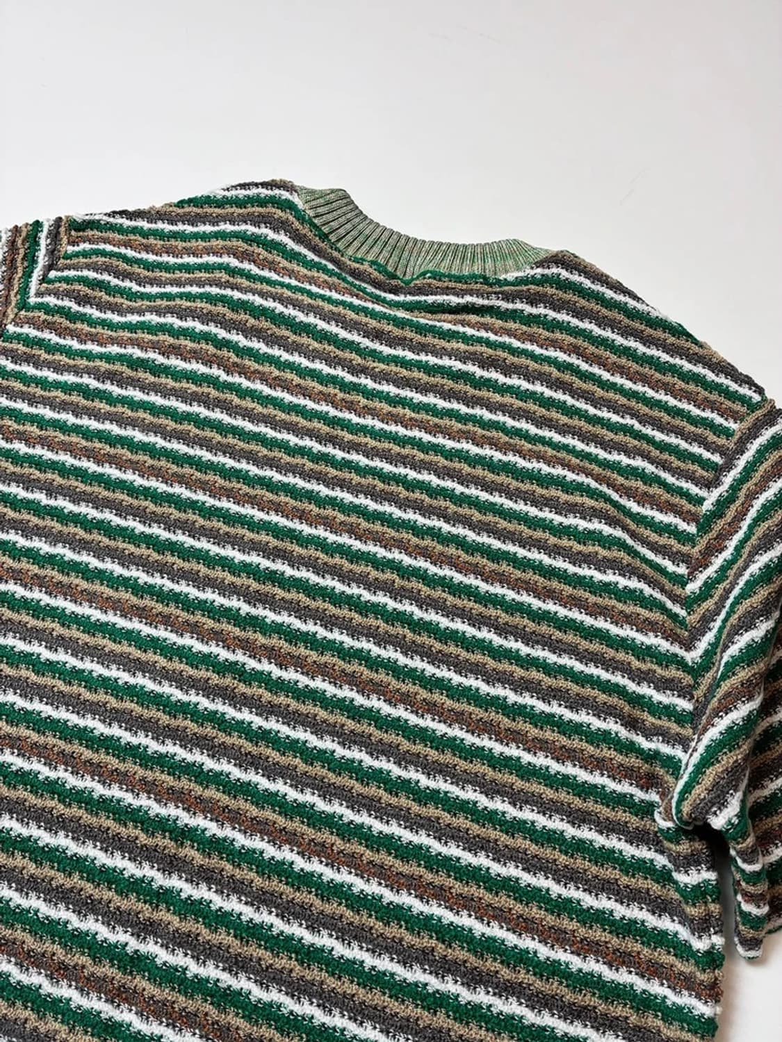 앤더슨벨 20ss 에스닉 스트라이프 숏 슬리브 니트 PN8577 상품이미지5