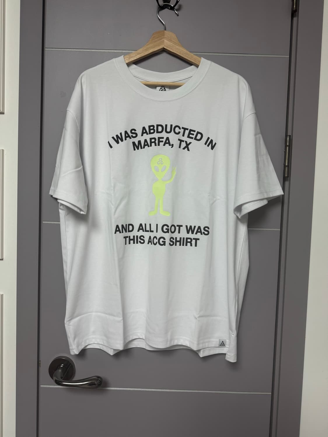 나이키 acg 드라이핏 반팔티 L / XL /2xl 블랙, 화이트 새상품 상품이미지1