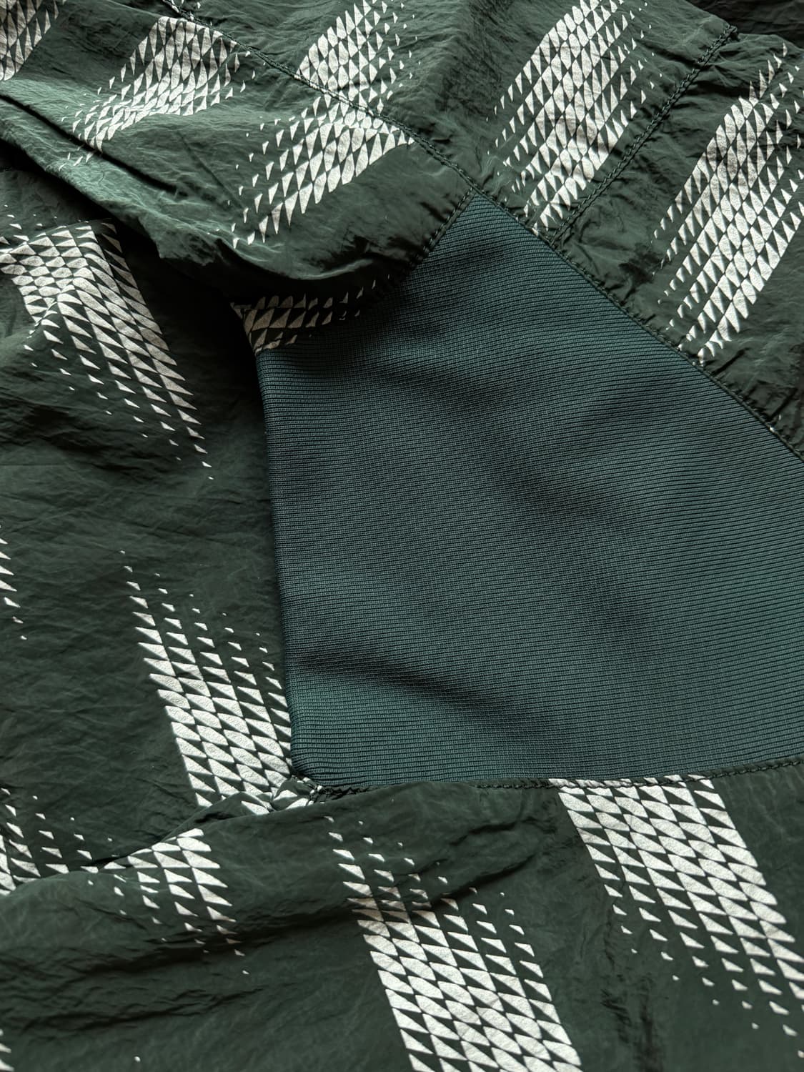 스톤아일랜드 쉐도우프로젝트 스모크 재킷 상품이미지10