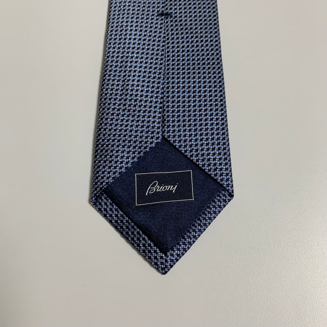 브리오니(Brioni) 명품 슬림넥타이 클래식정장 최상급 7.3cm 상품이미지5