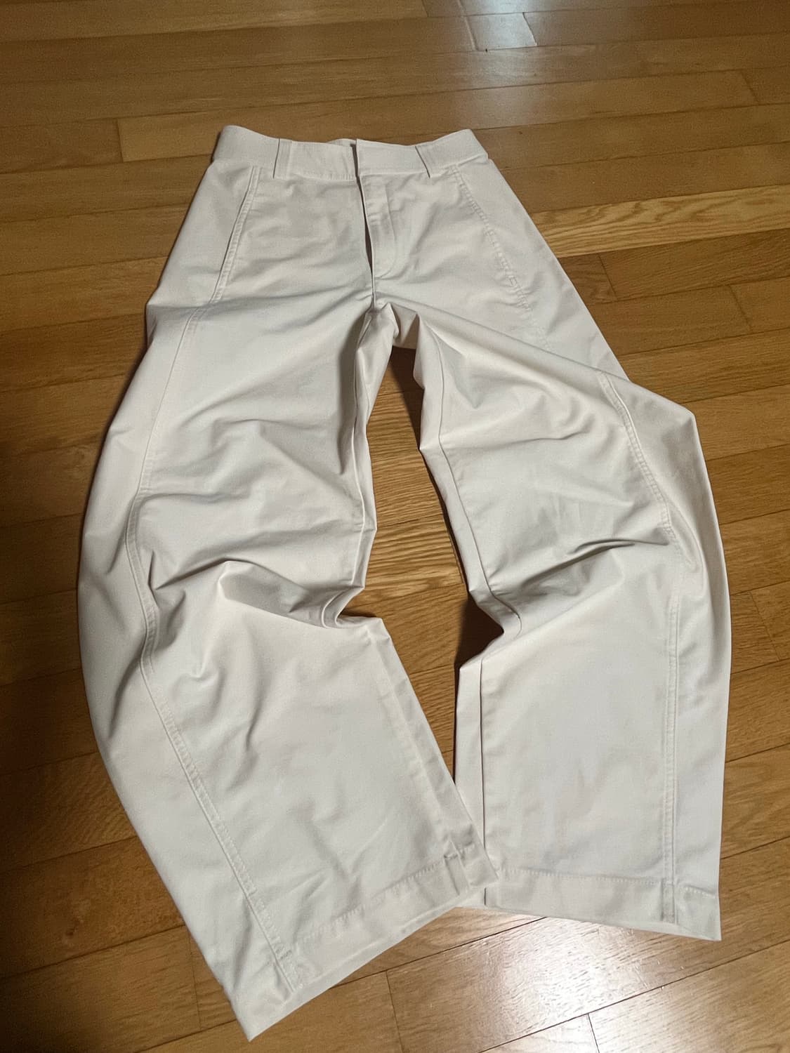 유니클로 베기커브진 상품이미지1