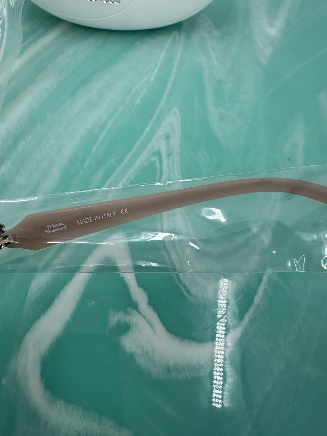 [새상품 무료배송] 비비안웨스트우드 선글라스 케이스포함 상품이미지5