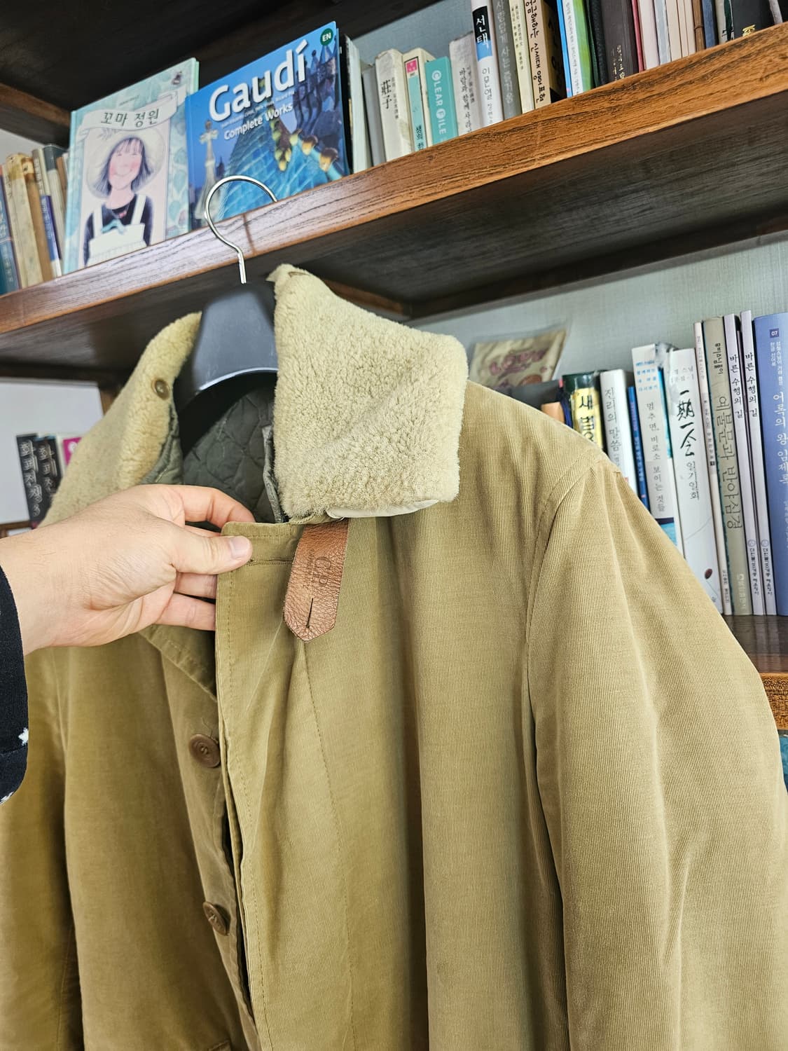 이제 절대로 못구하는 씨피 CP컴퍼니 코듀로이 퀼팅 코트 50(100사이 상품이미지3