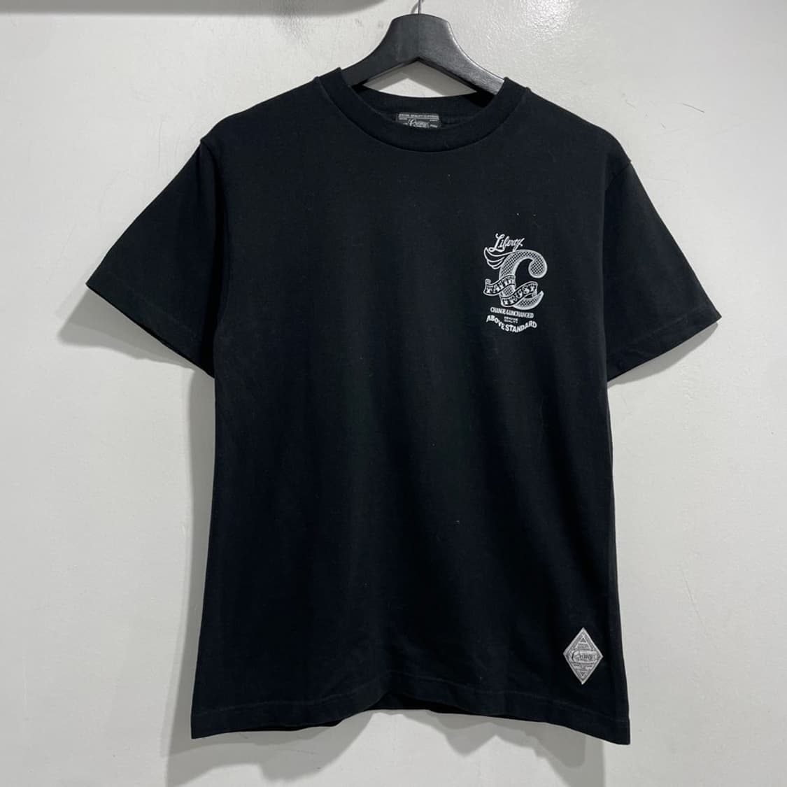 로고 프린팅 반팔티 상품이미지2