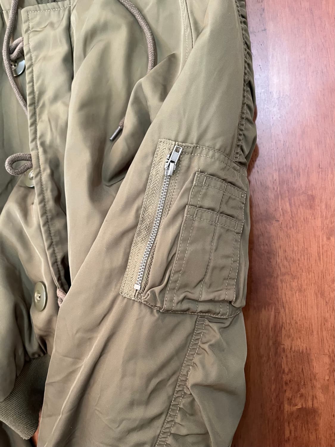 N-2B 크롭 봄버 재킷 상품이미지8