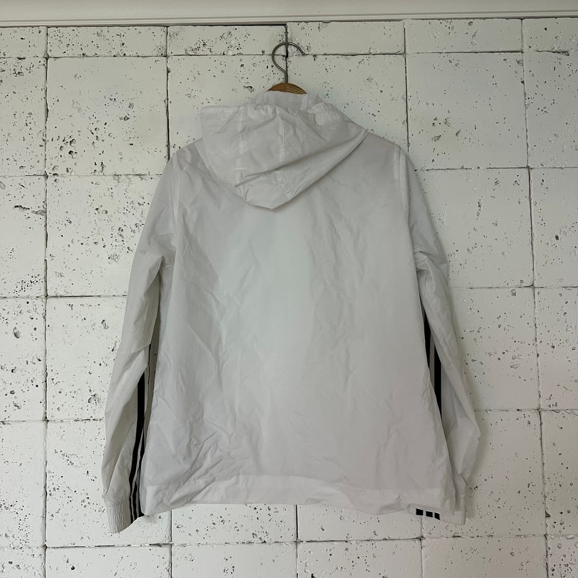 우먼M 아디다스 러닝 바람막이 상품이미지4