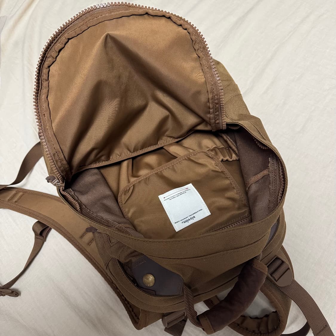 비즈빔 코듀라 22L 백팩 스웨이드 브라운 상품이미지7