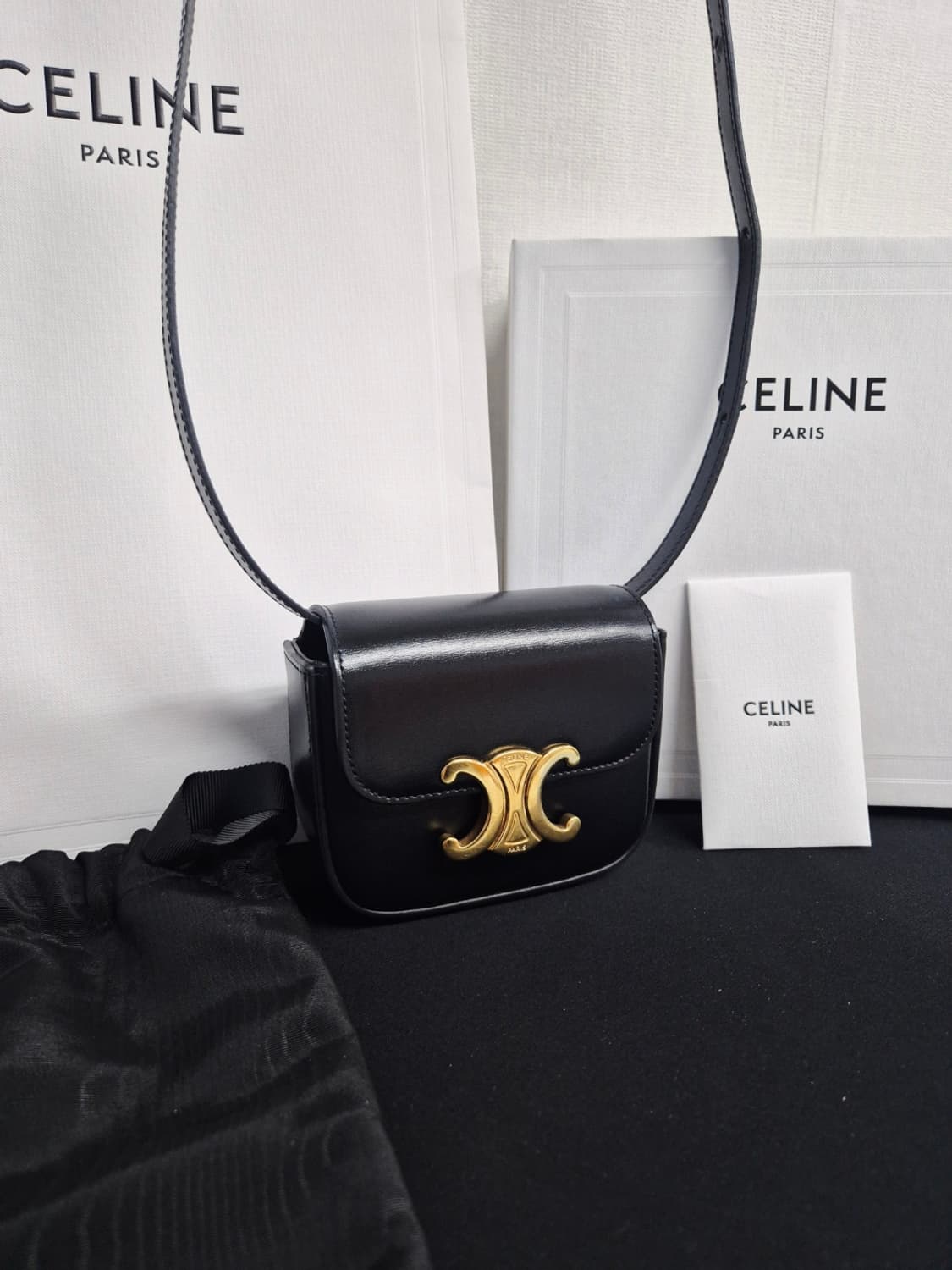 셀린느 트리옹프 미니백 블랙 상품이미지1