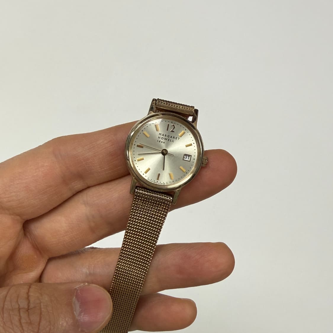 Margaret Howell round watch in gold 상품이미지2