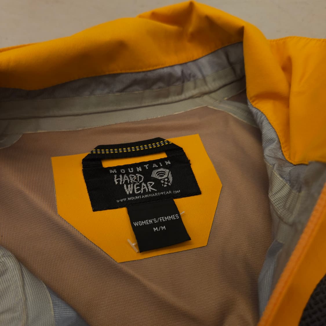 마운틴하드웨어 우먼스 드라이테크 마운틴 자켓 상품이미지5