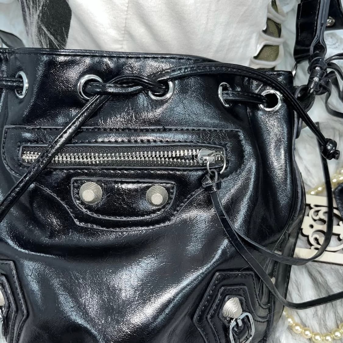 빈티지 스터드 크로스백 상품이미지4