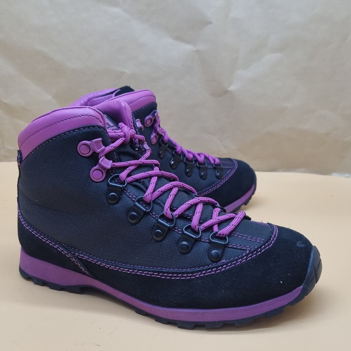 헬리한센 여성등산화240  상품이미지1