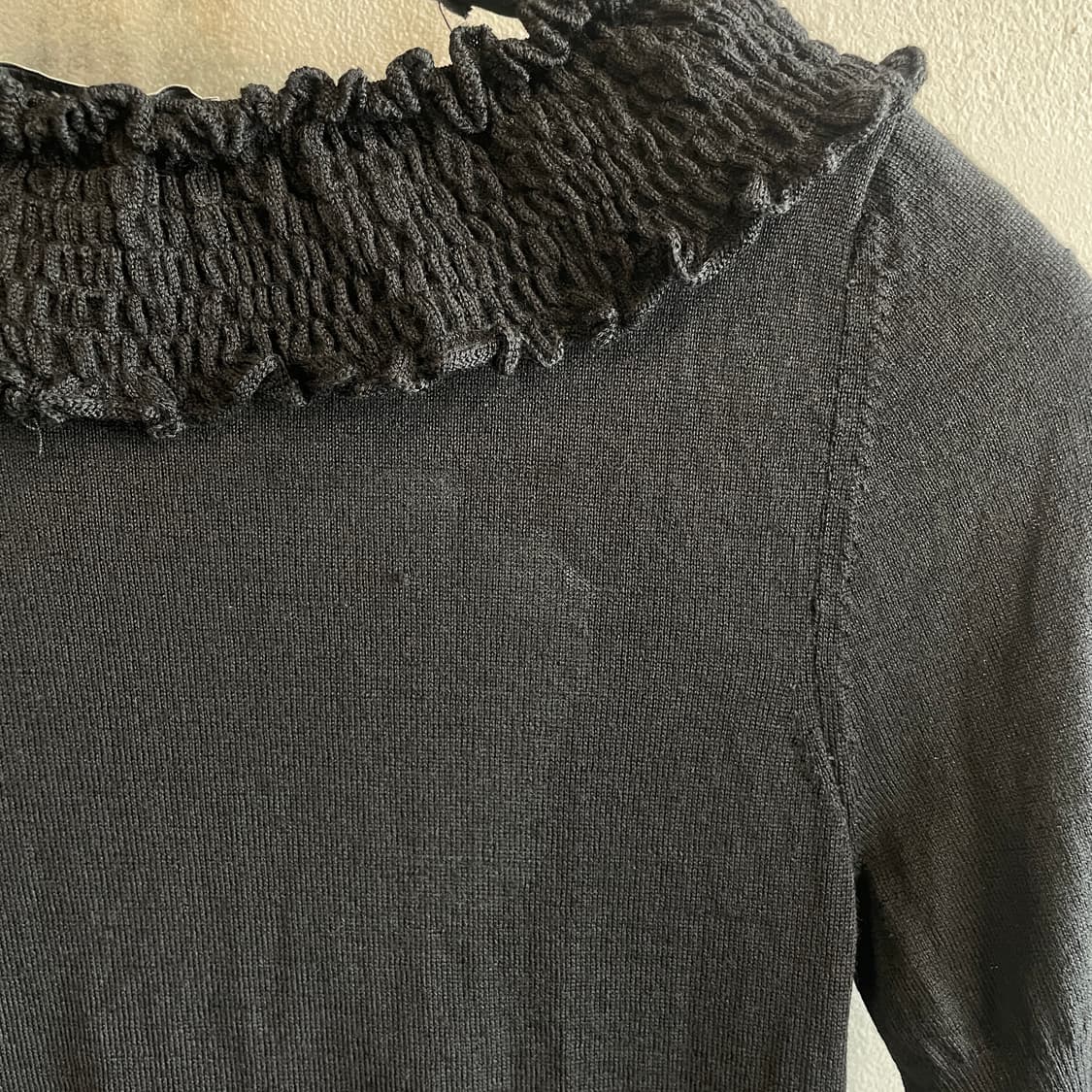 08ss 지방시 러플 스쿱넥 니트 상품이미지7