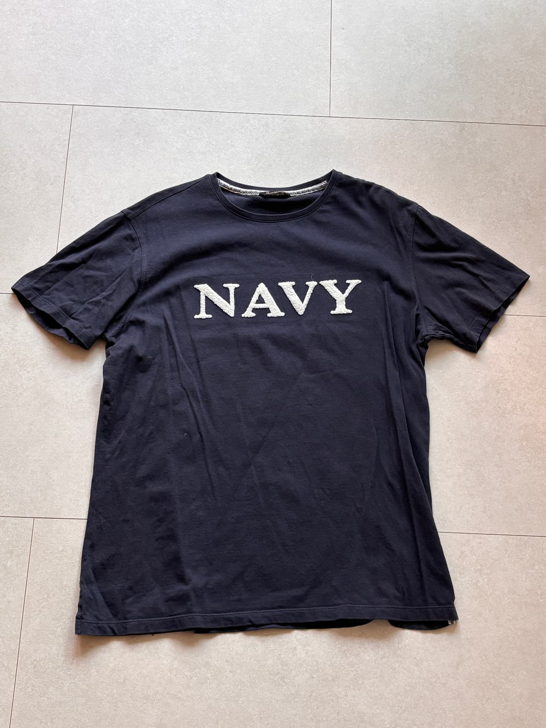 Massimo Dutti NAVY 자수 네이비 반팔 티셔츠 상품이미지2