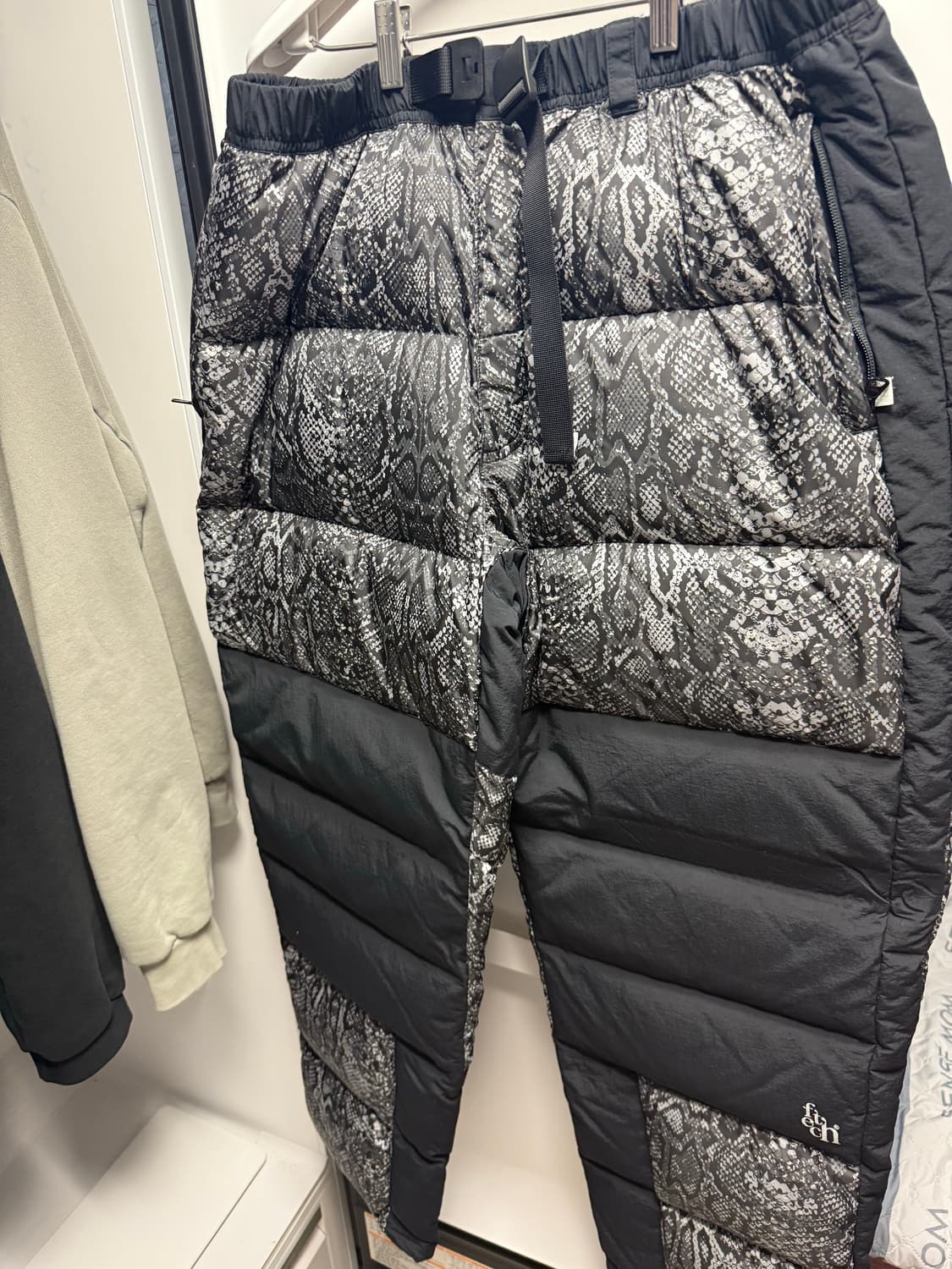 XL 페치 폴리시 구스 챌린저 팬츠 상품이미지2