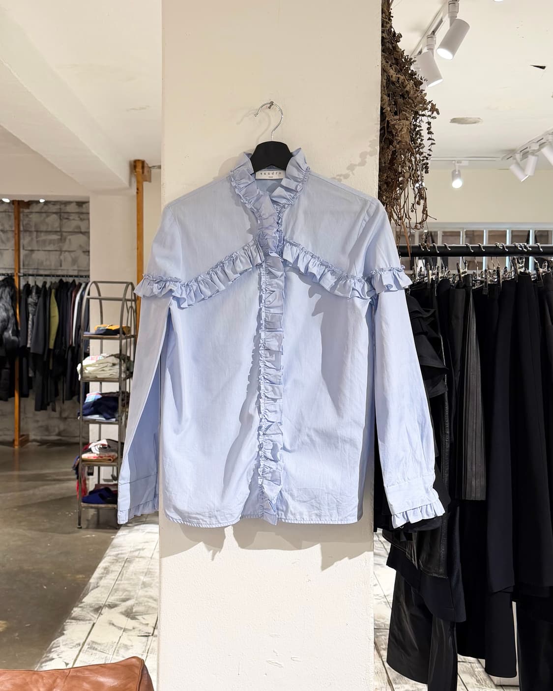 산드로 블루 러플 디테일 셔츠 상품이미지1