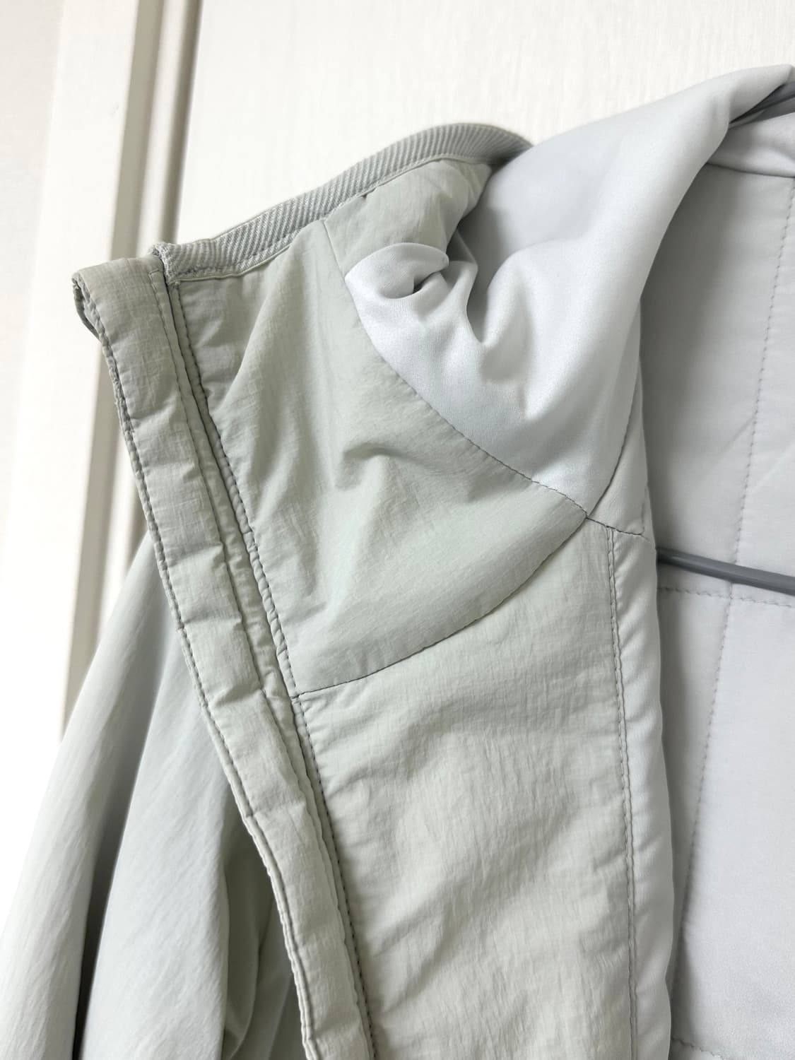 살로몬 모디세이 패딩 자켓 라이트그레이 s 상품이미지4