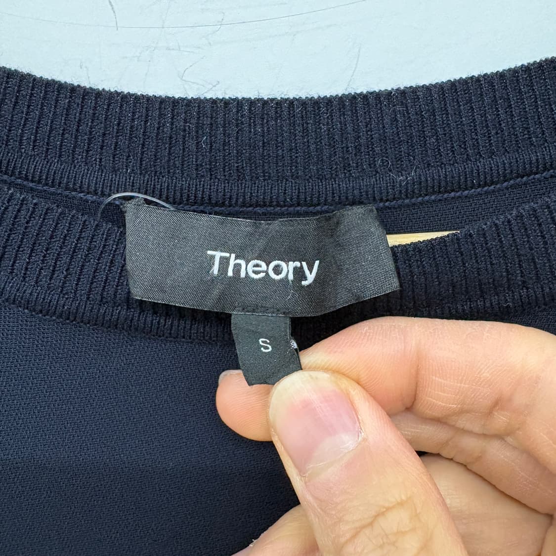 띠어리 검정색 반팔 티셔츠 여성 S 상품이미지3