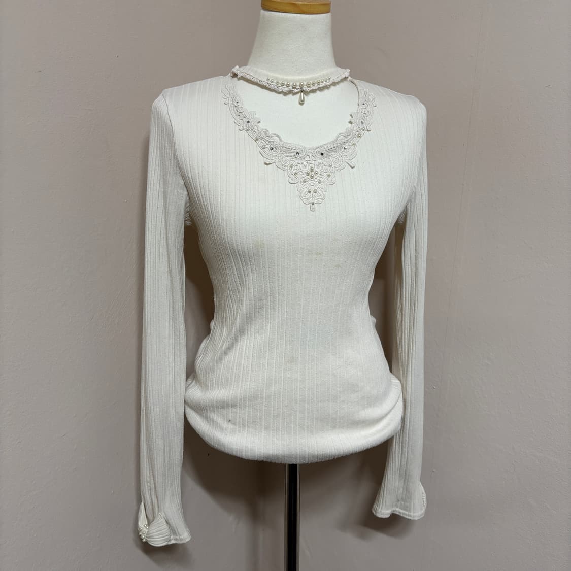 엑시스팜 큐빅 디테일 긴팔티셔츠 상품이미지2