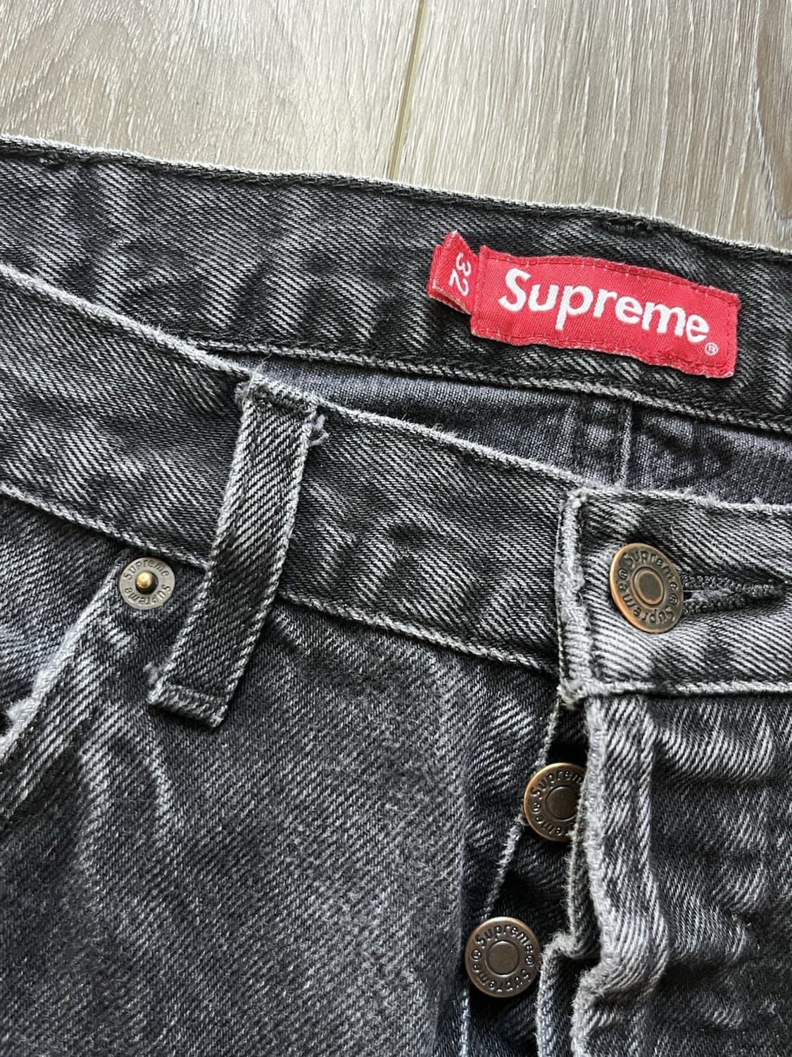 슈프림 스톤 워시드 슬림 진 블랙 상품이미지2