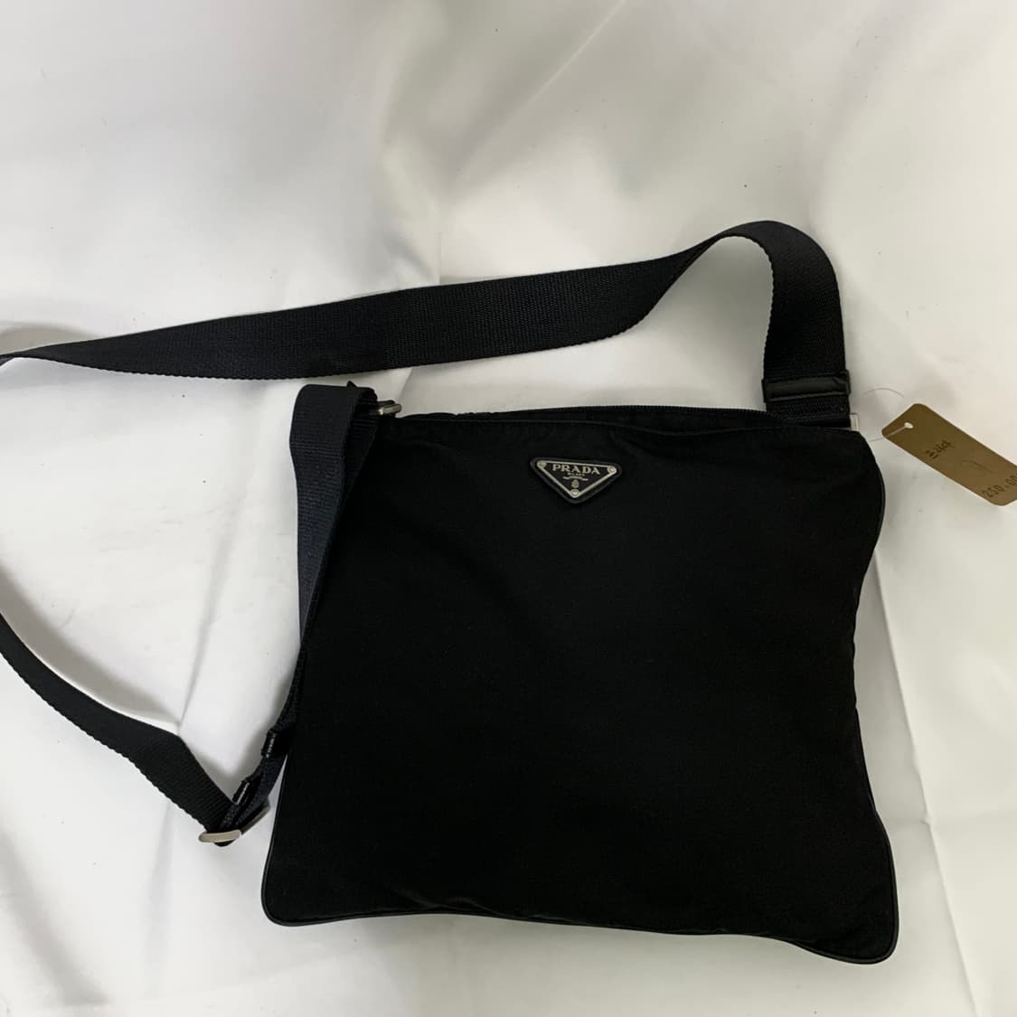 프라다 은장 로고 크로스백 블랙 정품 빈티지 가방 상품이미지2